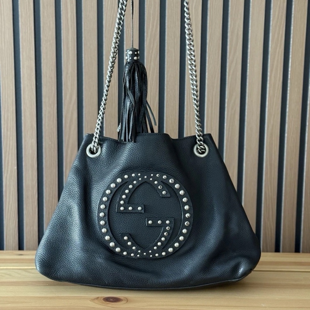 Gucci Black Leather Shoulder Bag with Studded Logo and Tassel
